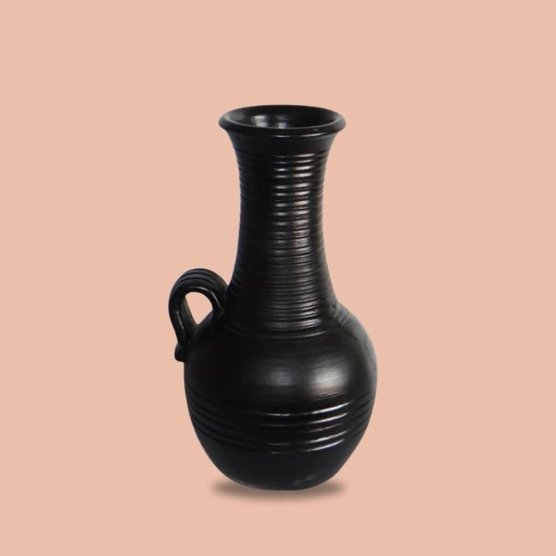 81.jpg Terracotta Planter - Image 1